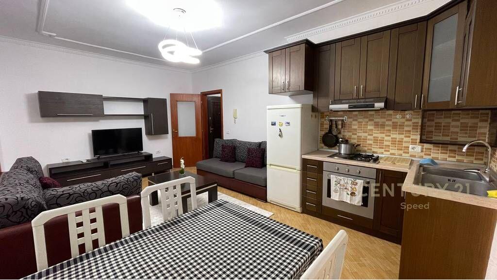 Apartament për qira 2+1+2 në Fresk!
