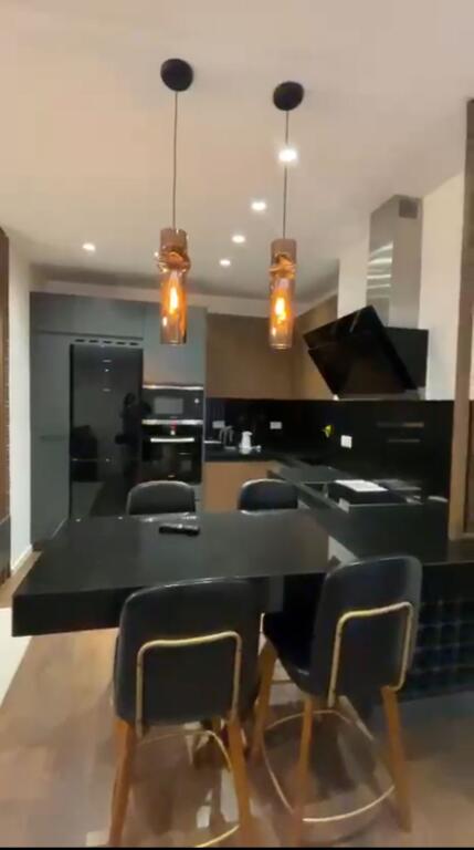 🏢 Apartament 2+1+2 + Post Parkimi – Kompleksi Panorama