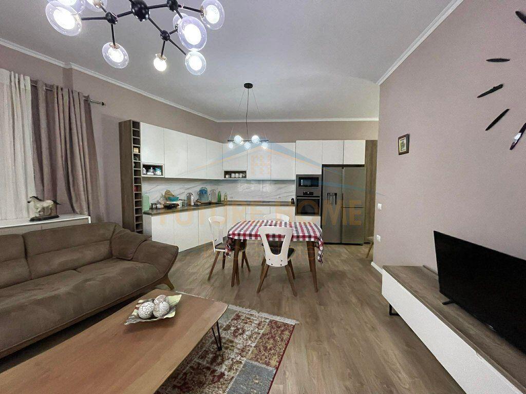 Shitet , Apartament 2+1 , Kopshti Zoologjik , Tirane