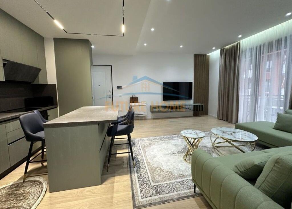 Affitto, Appartamento 2+1+2 Posto Auto, Complesso Delijorgji, Tirana.