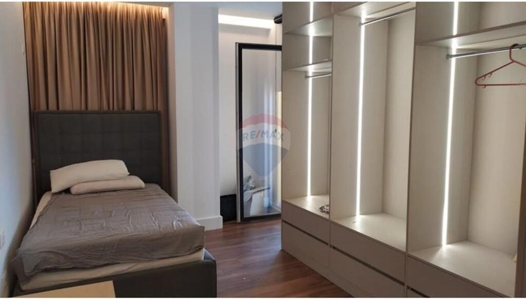 Apartament - Për Shitje - Grand Galery Rezidence, Tiranë