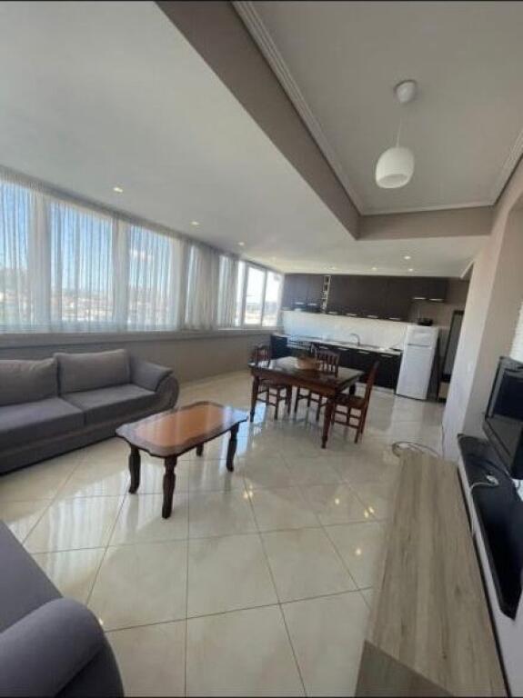 Shitet 2+1 tek Ish Parku