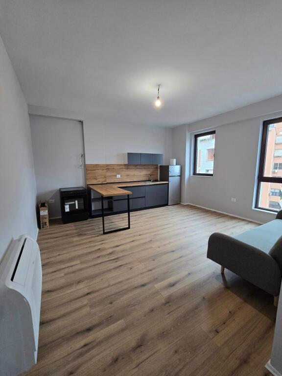 JEPET ME QERA APARTAMENT 1 +1 /PRANE SPITALIT GJERMAN &amp; M.SHYRI