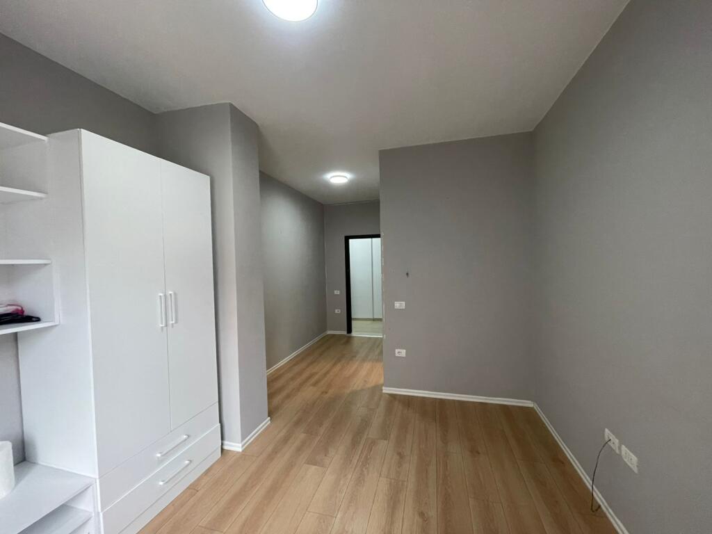 Ambjent Zyre per qira