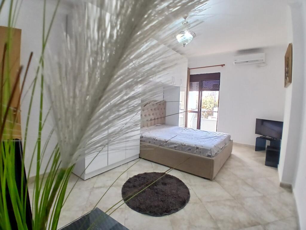 Qender home studio/ 470 €