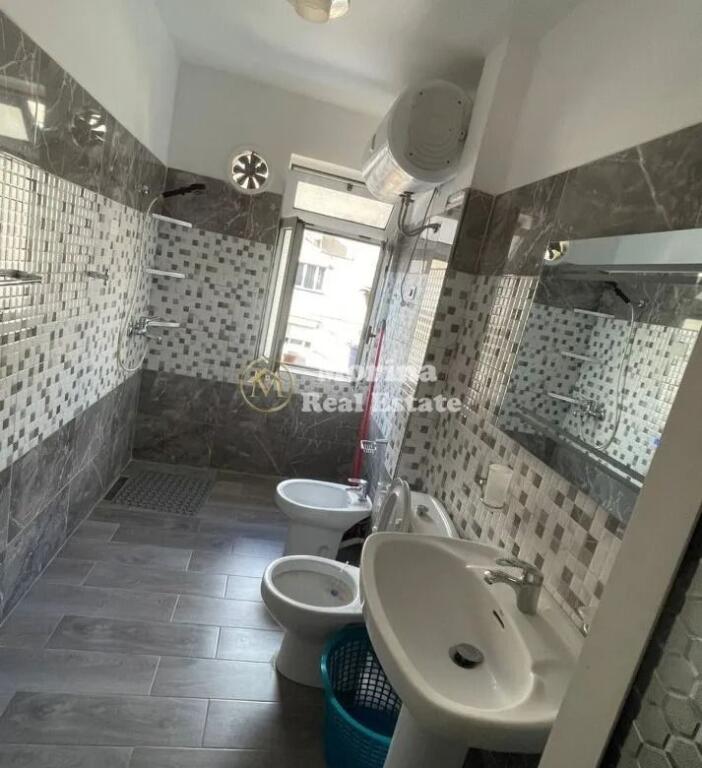 Rent, Apartment 2+1, Kavaja Street, 700 euro/month