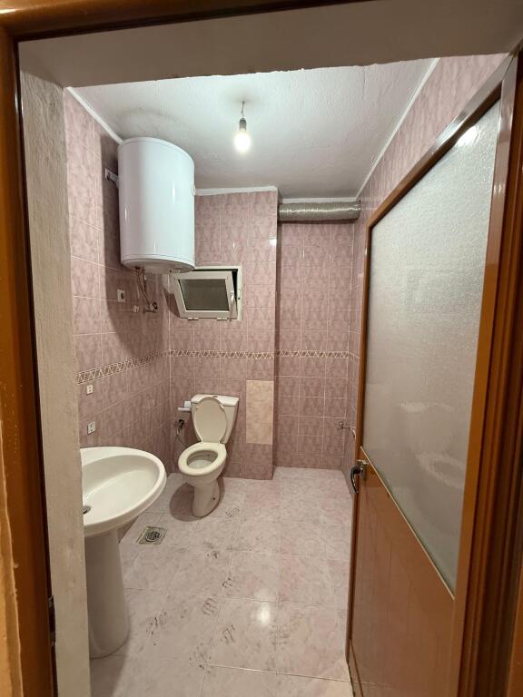 SHITET APARTAMENT 3+1 TEK KOMUNA E PARISIT