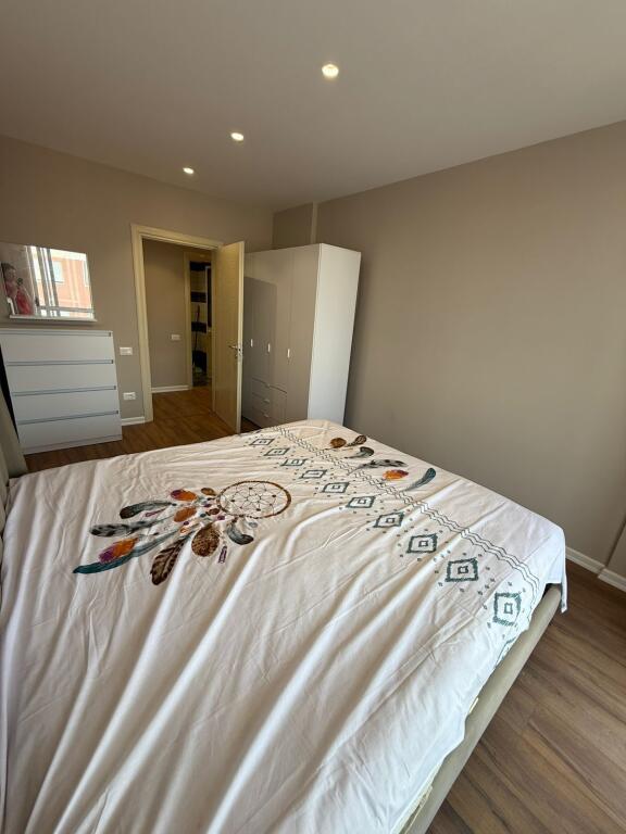 Shitet 2+1 ME KREDI ne ASTIR