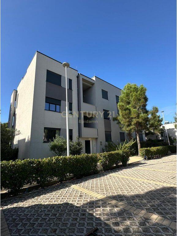 1+1 APARTMENT FOR SALE + PARKING SPACE AT VALAMAR RESIDENCE, HAMALLAJ!!