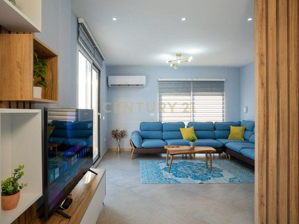 APARTMENT 3+1+2T WITH VERANDA 160 m² – BEACH, DURRES