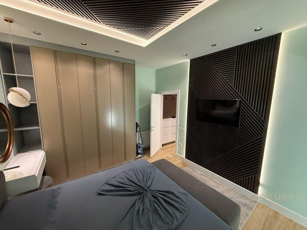 JEPET ME QIRA APARTAMENT 2+1+2 TEK ''KOMPLEKSI SQUARE 21'' !