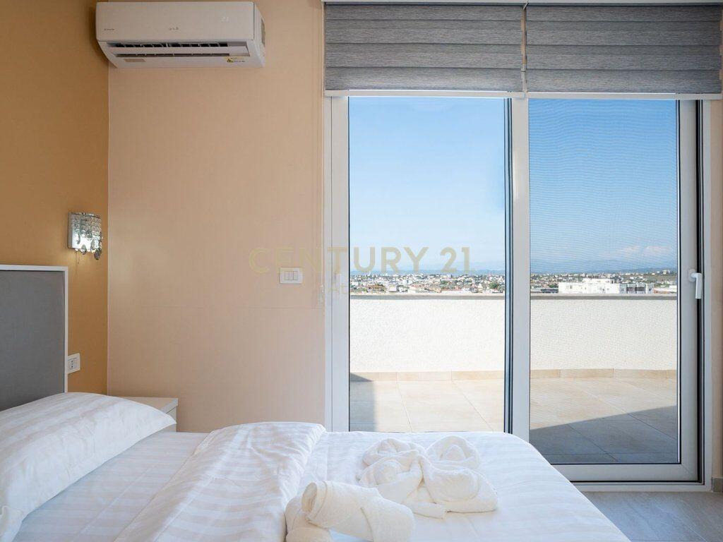 APARTMENT 3+1+2T WITH VERANDA 160 m² – BEACH, DURRES