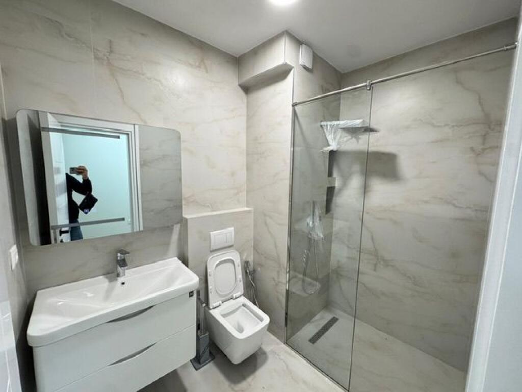 🔑QIRA | Apartament 2+1  📍 Komuna e Parisit – pranë Lulishtes