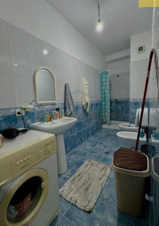 Shitet, Apartament 1+1 – Unaza e Re (pranë Nela 5)