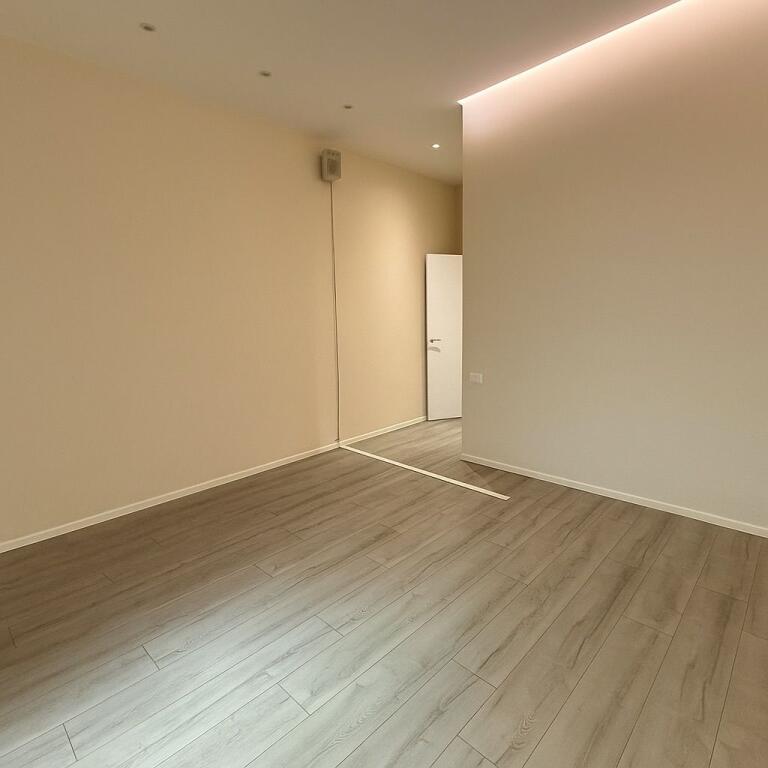 APARTAMENT 2+1+2 PER SHITJE TEK KOMPLEKSI SQUARE 21!
