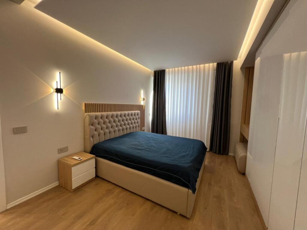 APARTAMENT 2+1 PER QERA TE LIQENI I THATE