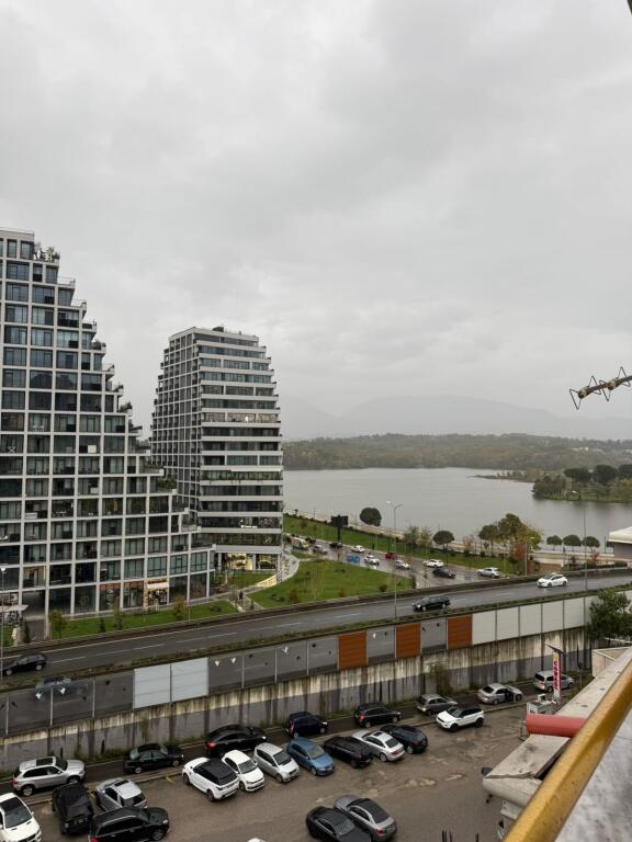 Appartamento in affitto 3+1+2+2 Balconi vicino al Giardino Zoologico, botanico, vicino alla pizzeria Pavarotti