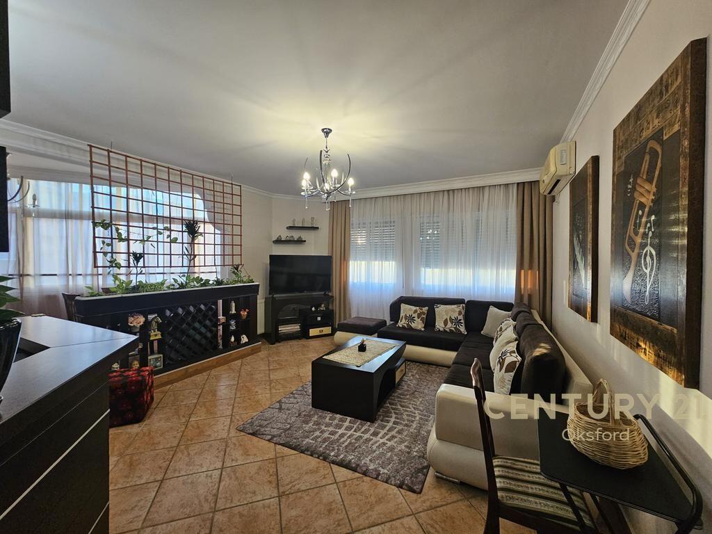 APARTAMENT 3+1+2 PER QIRA KOMUNA E PARISIT TE KIKA 1!