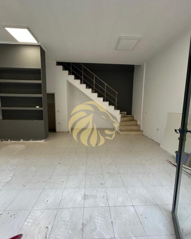 🏢 DYQAN ME QIRA – LAPRAKË