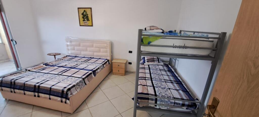 🏡 APARTAMENT ME QERA 1+1 📍 Te Toçaku, plazh Durres