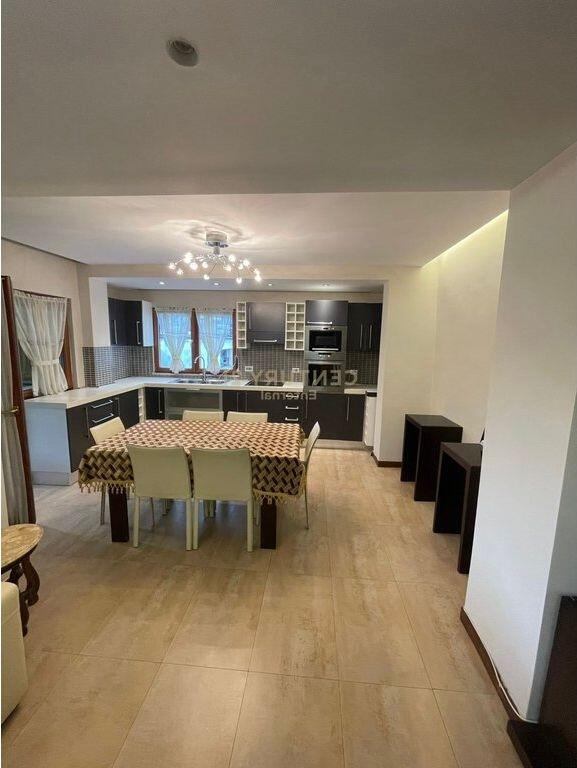 Apartament 3+1+2 me qira ,  