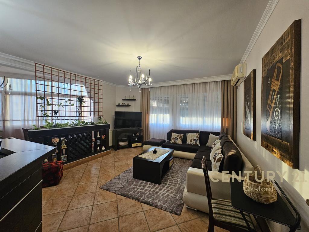 APARTAMENT 3+1+2 PER QIRA KOMUNA E PARISIT TE KIKA 1!