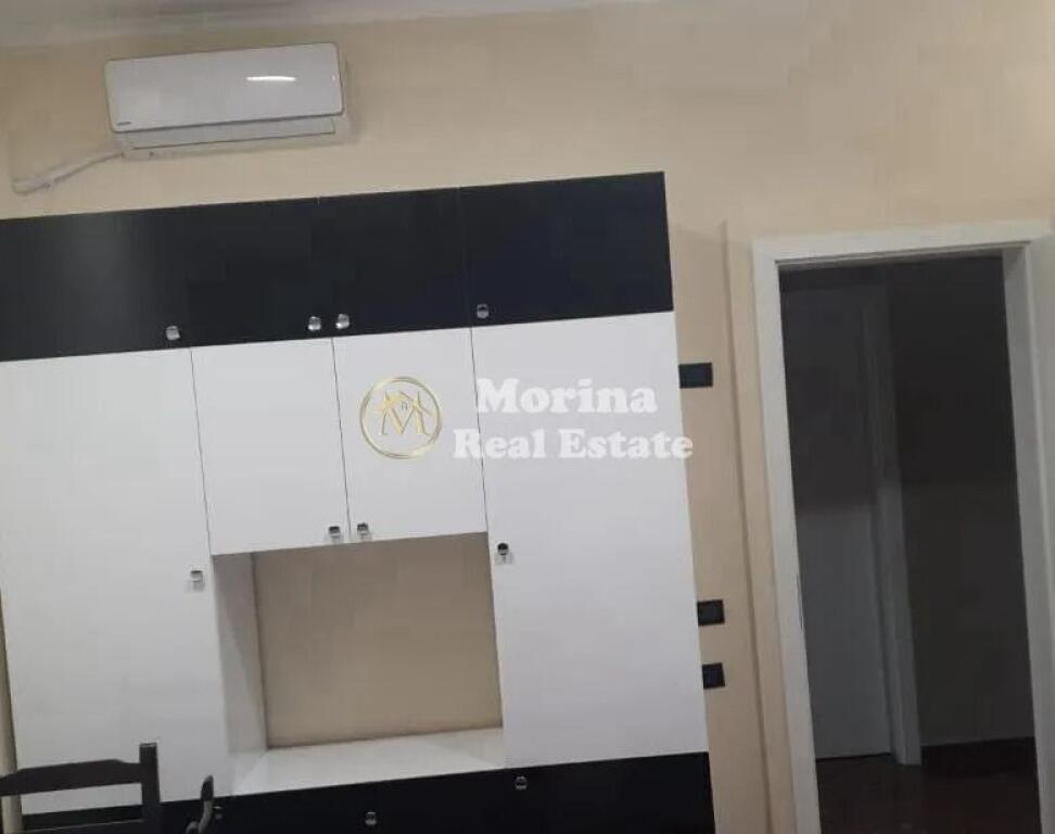 Qera, Vile 5 kateshe, Rruga e Elbasanit, afer Fakultetit Ekonomik, 12600 Euro/Muaj