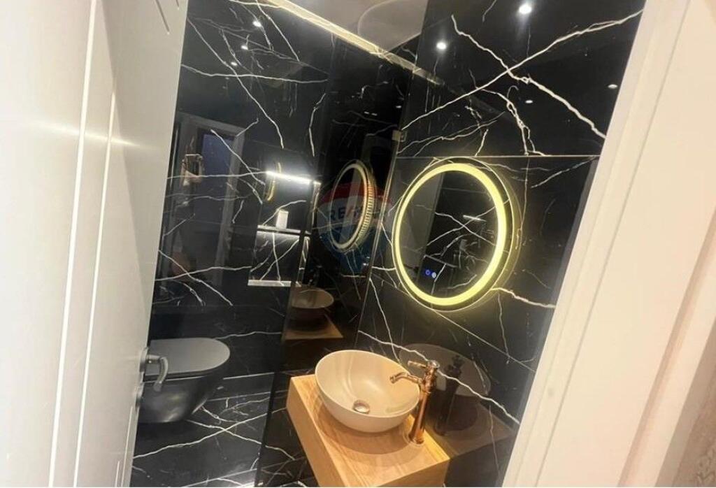 Apartament - Për Shitje - Sheshi Skënderbej, Tiranë!!!! ID: 530181095-235