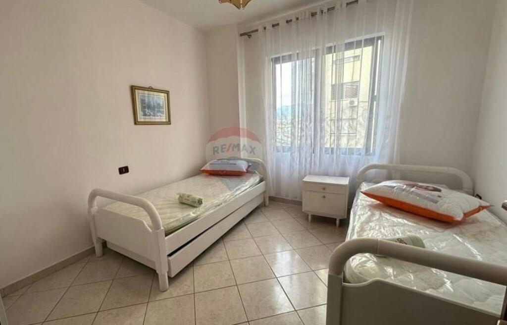 Appartamento 2+1+2 disponibile ad Astir