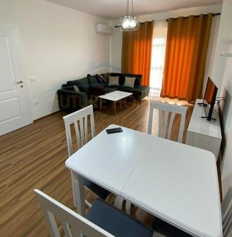 Shitet , Apartament 1+1 Astir,Tirana.