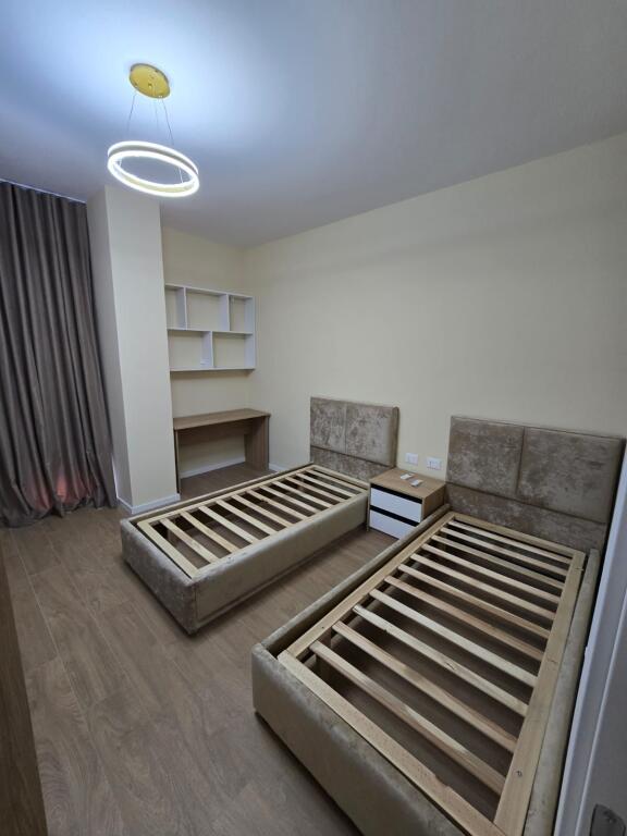 📌Jepet me qira apartament 2+1 në Liqenin e Thatë, pranë Forest Green