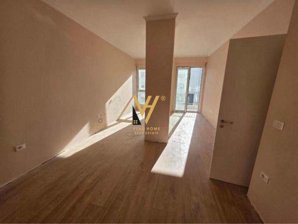 JEPET APARTAMENT 2+1+2 ME QIRA TE KOMUNA E PARISIT 1.100 EURO