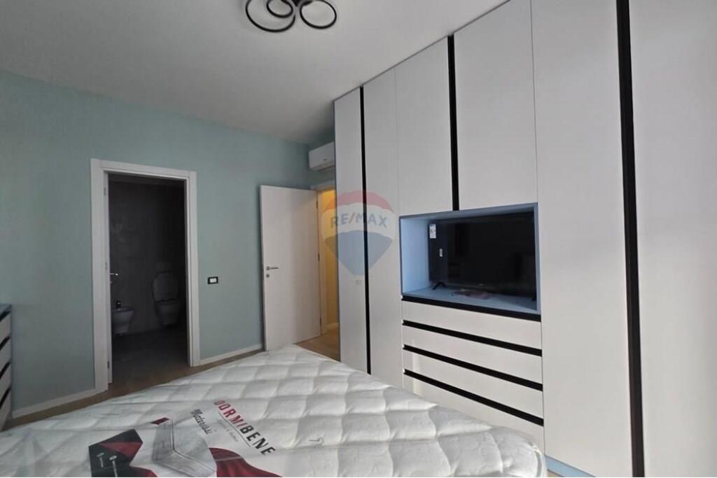 Apartament - Për Qira - Liqeni I Thatë, Tiranë