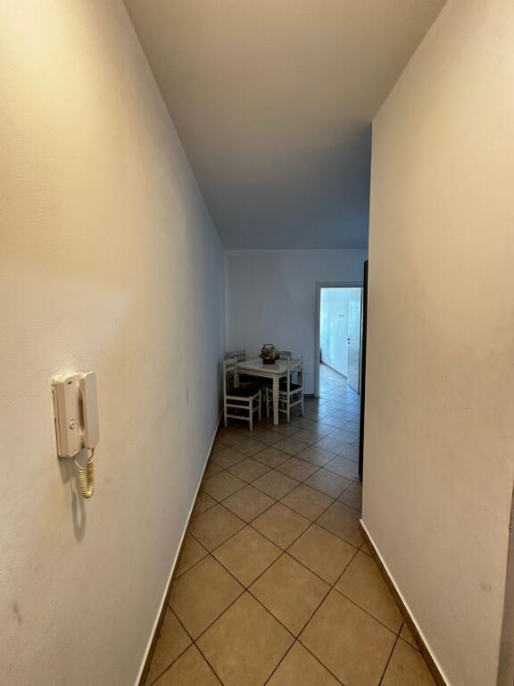 🏙️ Shitet apartament 3+1 me pamje panoramike nga Porti dhe Muzeumi i Durrësit!