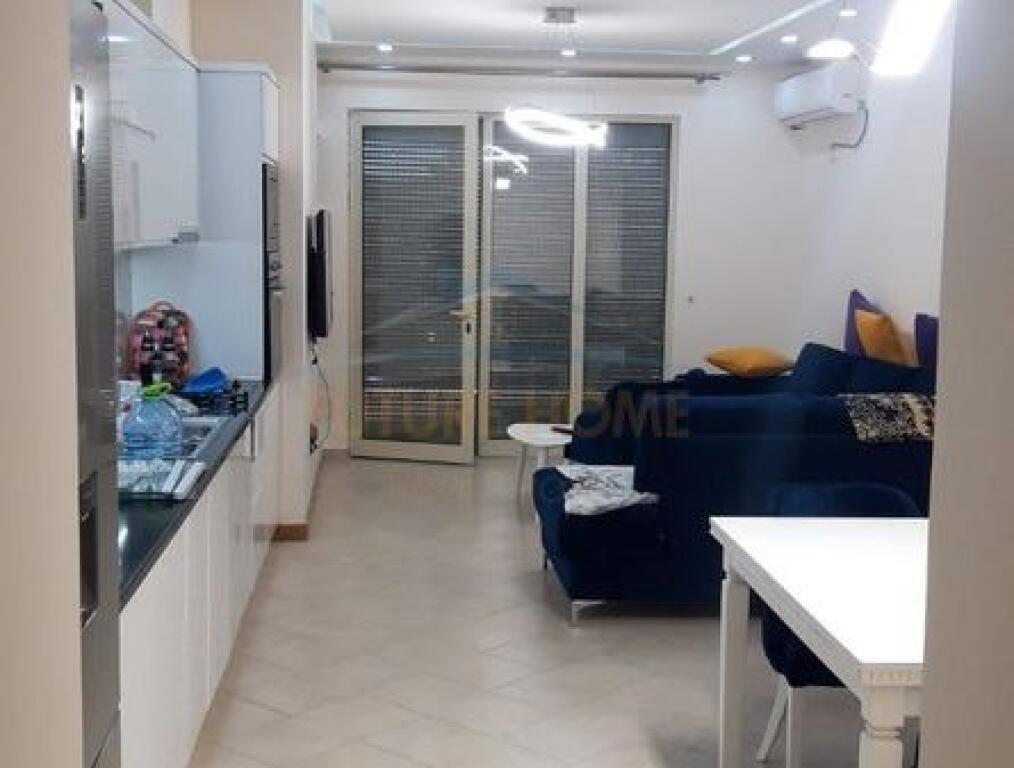 Shitet, Apartament 4+2, Astir, Tiranë