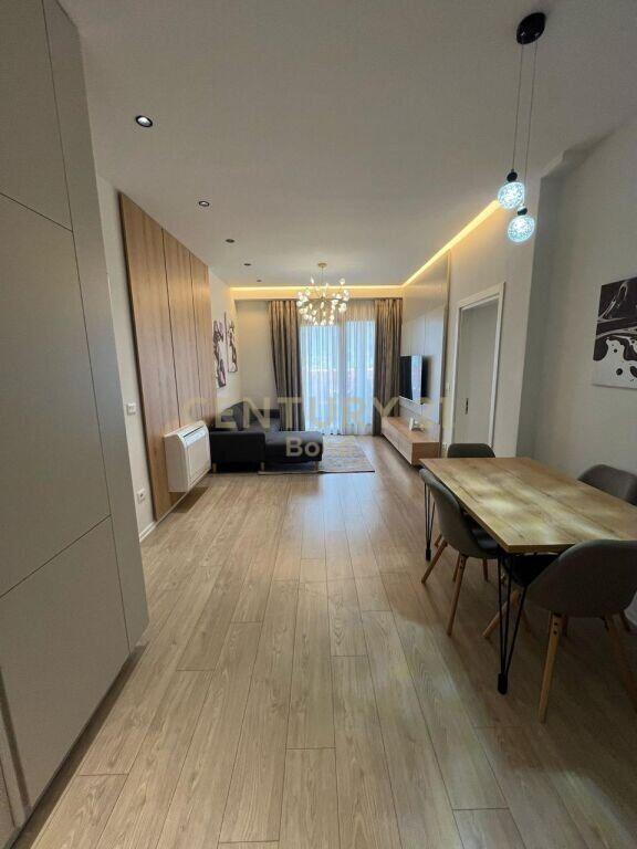 Apartment 2+1+2 for Rent at Garden Building Residence, Kavajës Street