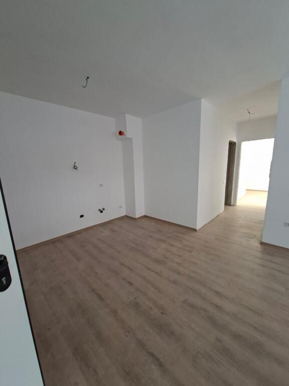 SHITET APARTAMENT 2+1+2 TE REZIDENCA XHELUKS rr.ELBASANIT