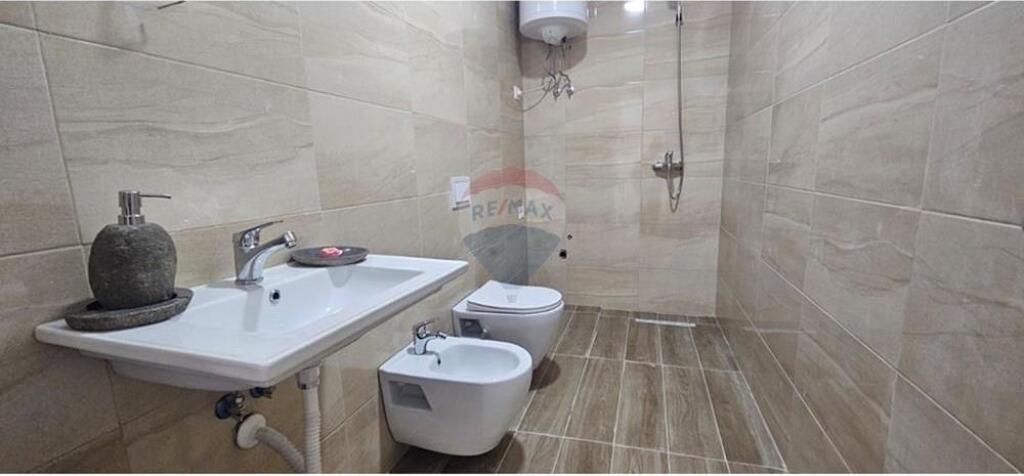 Apartament i ri  Post Parkimi me qira tek Rezidenca Trio Tower, Don Bosko