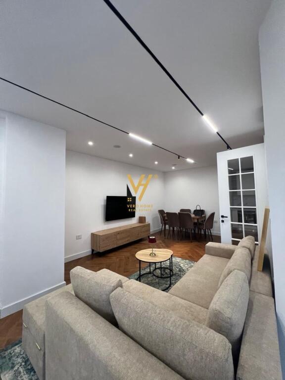 JEPET APARTAMENT 2+1+2+BLK ME QIRA TE RRUGA E DURRESIT 1.200 EURO