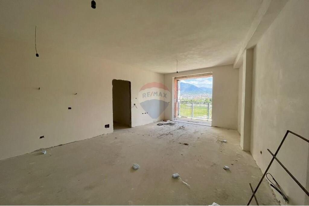 Apartament - Për Shitje - Bulevardi i Ri, Tiranë