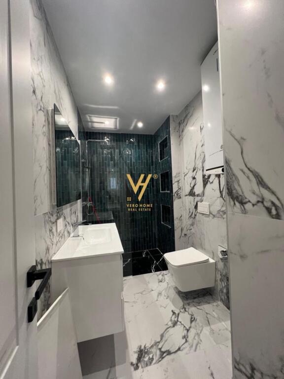 JEPET APARTAMENT 2+1+2+BLK ME QIRA TE RRUGA E DURRESIT 1.200 EURO