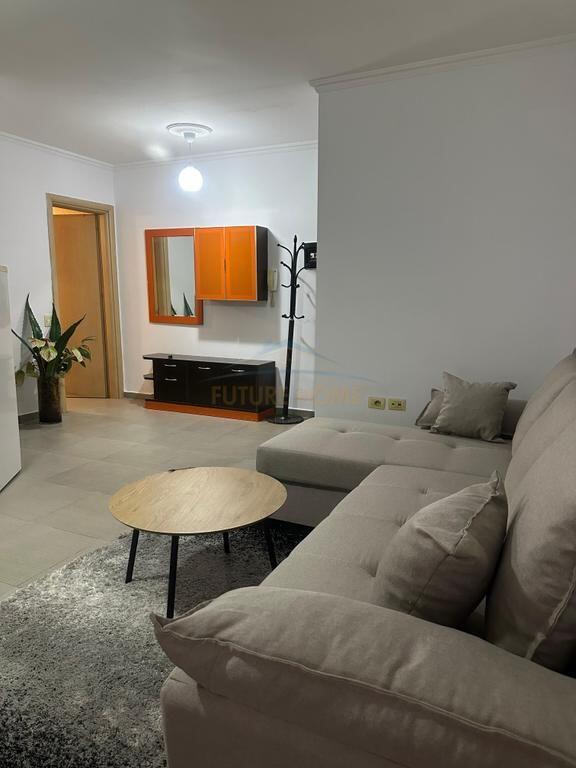 Affitto Appartamento 2+1, Vicino a Kristal Center, Comune di Parigi, Tirana