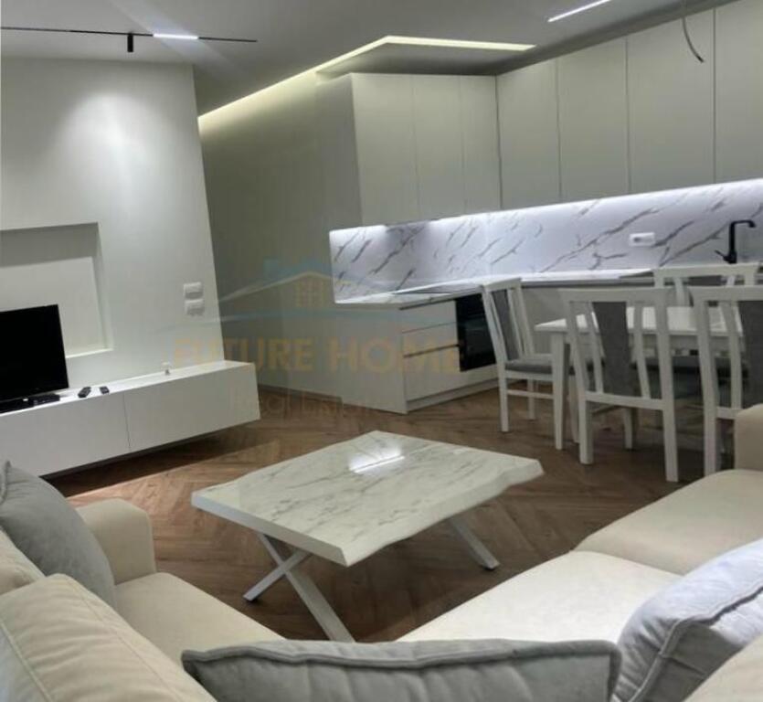 Qera | Apartament 2+1+2 + Post Parkimi | Porcelan, Tiranë