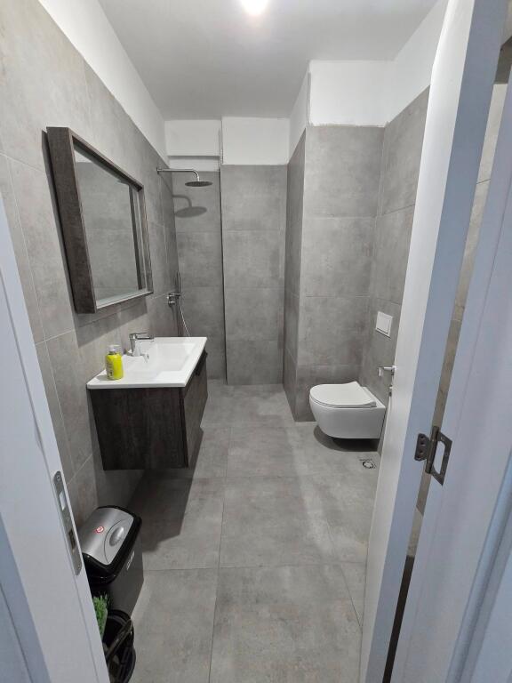 JEPET ME QERA APARTAMENT 1 +1 /PRANE SPITALIT GJERMAN &amp; M.SHYRI