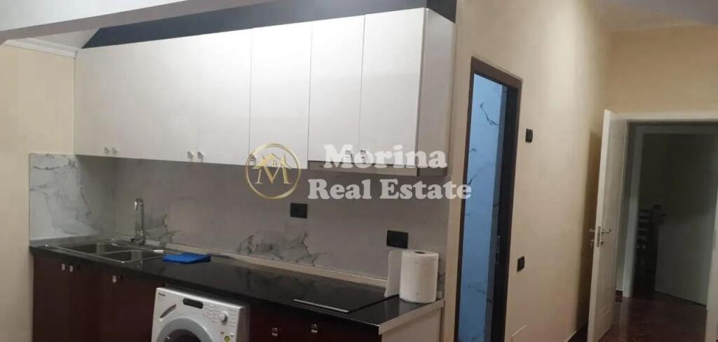 Qera, Vile 5 kateshe, Rruga e Elbasanit, afer Fakultetit Ekonomik, 12600 Euro/Muaj