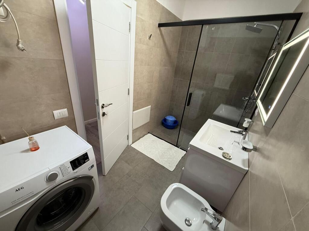 📢 Apartment for Rent 🏡 2+1+2 📍 Train Station – Quatrum Residence 🏢 4th floor, modern residence with 2 elevators 💶 Price: 800 € / month