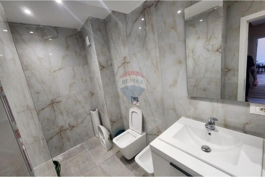 Apartament per qira Porcelan