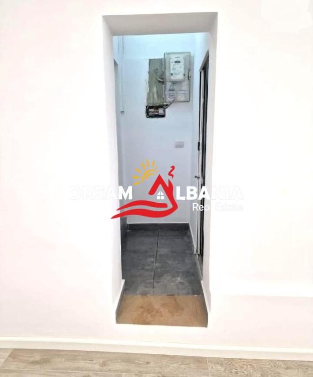 Negozio in vendita vicino alla Stazione dei Treni, Tirana(ID 4171449)