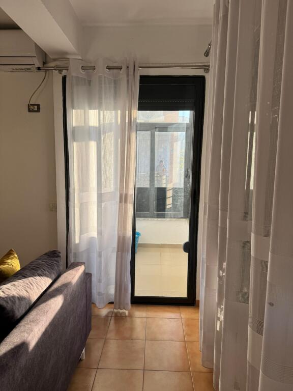 Rent 2+1 near Grand Gllery, Yzberisht. Price 450 Euro