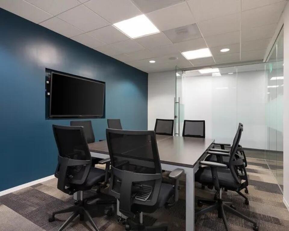 Zyre Me Qera Tek Kodra e Diellit (ID BZ2749) Tirane